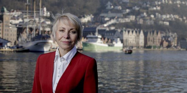 

Sissel Rogne ved havnen