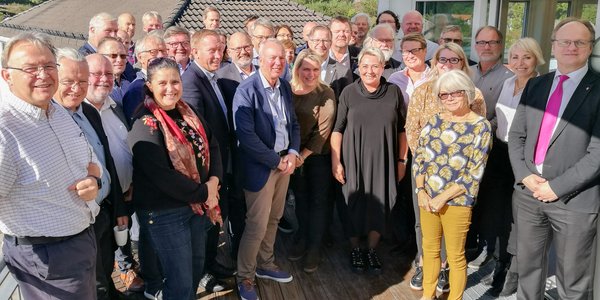 

blått kompsenter 1 3