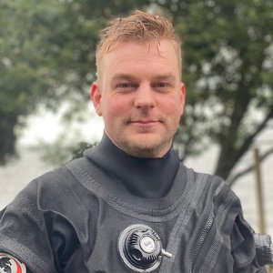 scuba profile