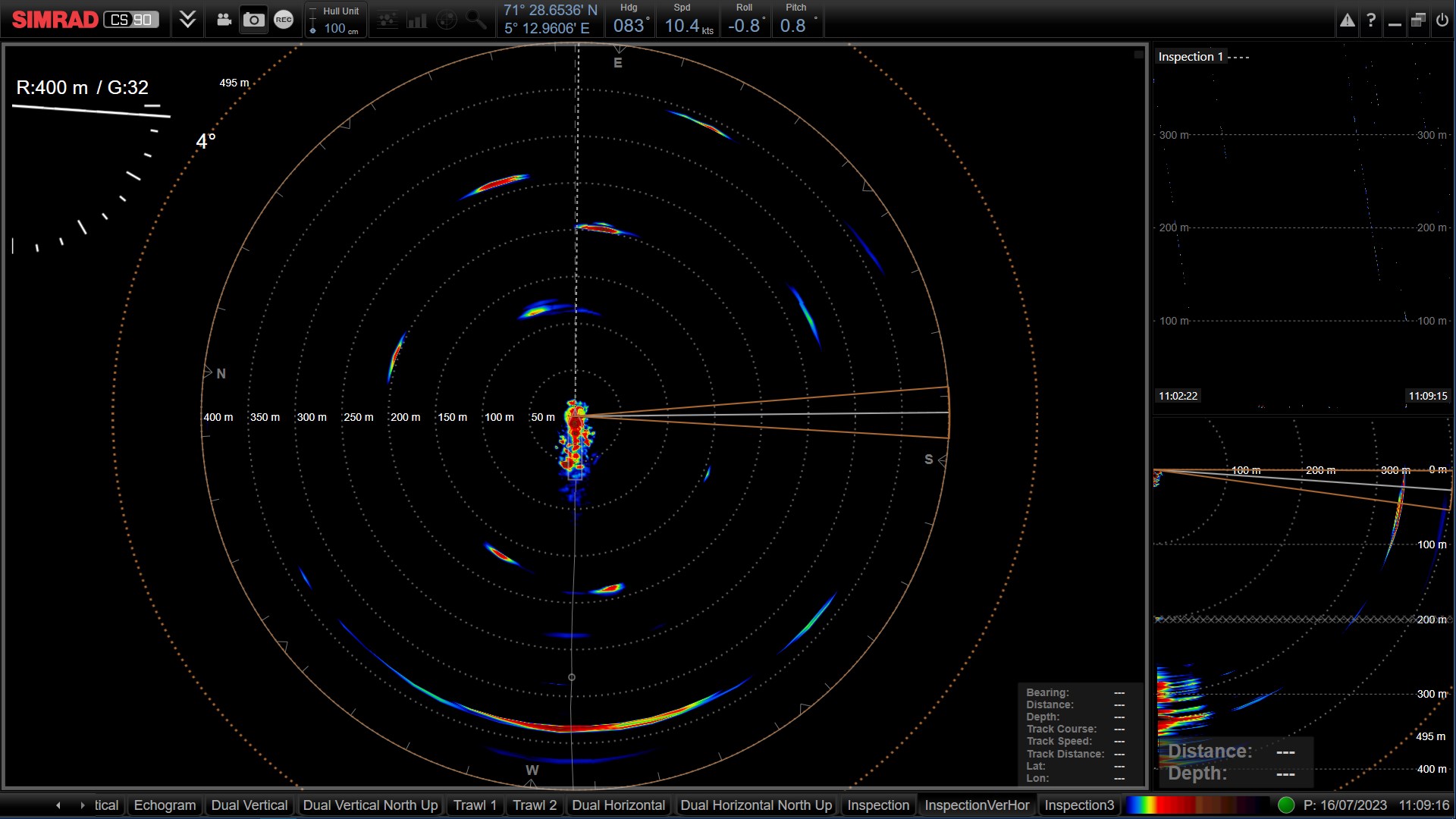 Sonarbilde som viser små sildestimer.